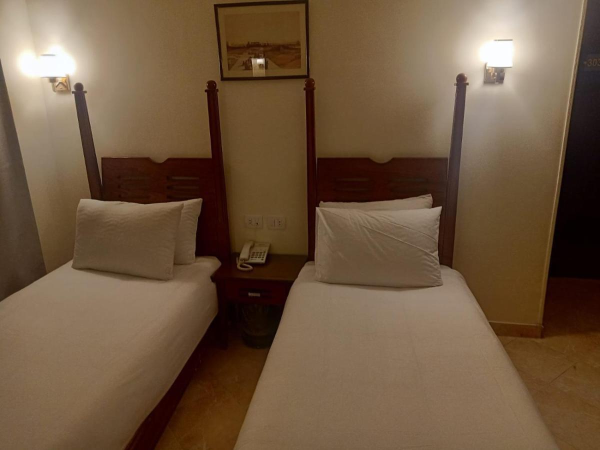 Golden Carven Hotel Caïro Buitenkant foto