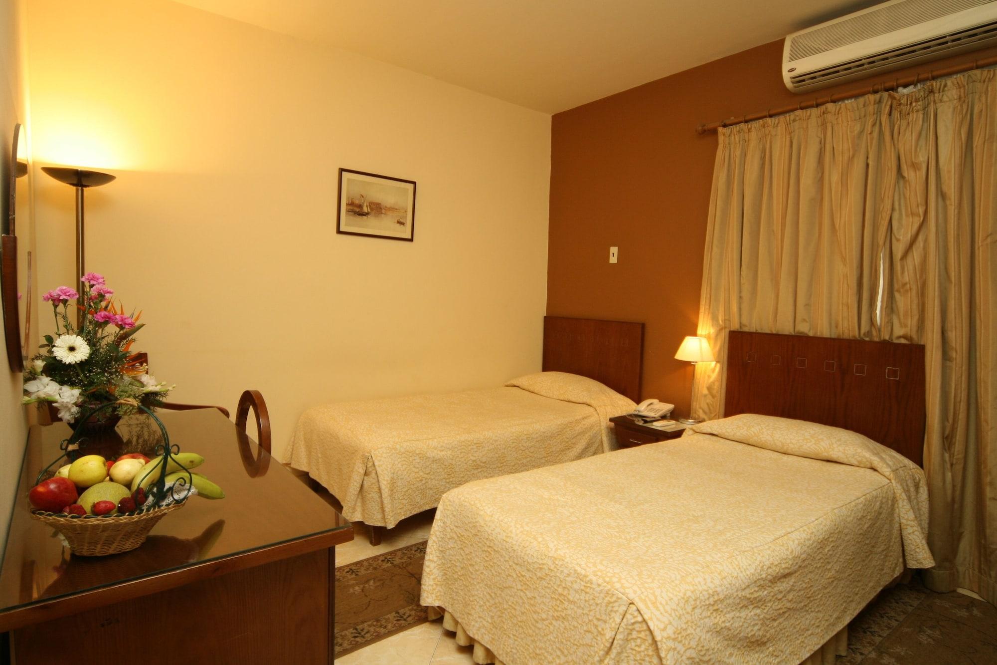 Golden Carven Hotel Caïro Buitenkant foto