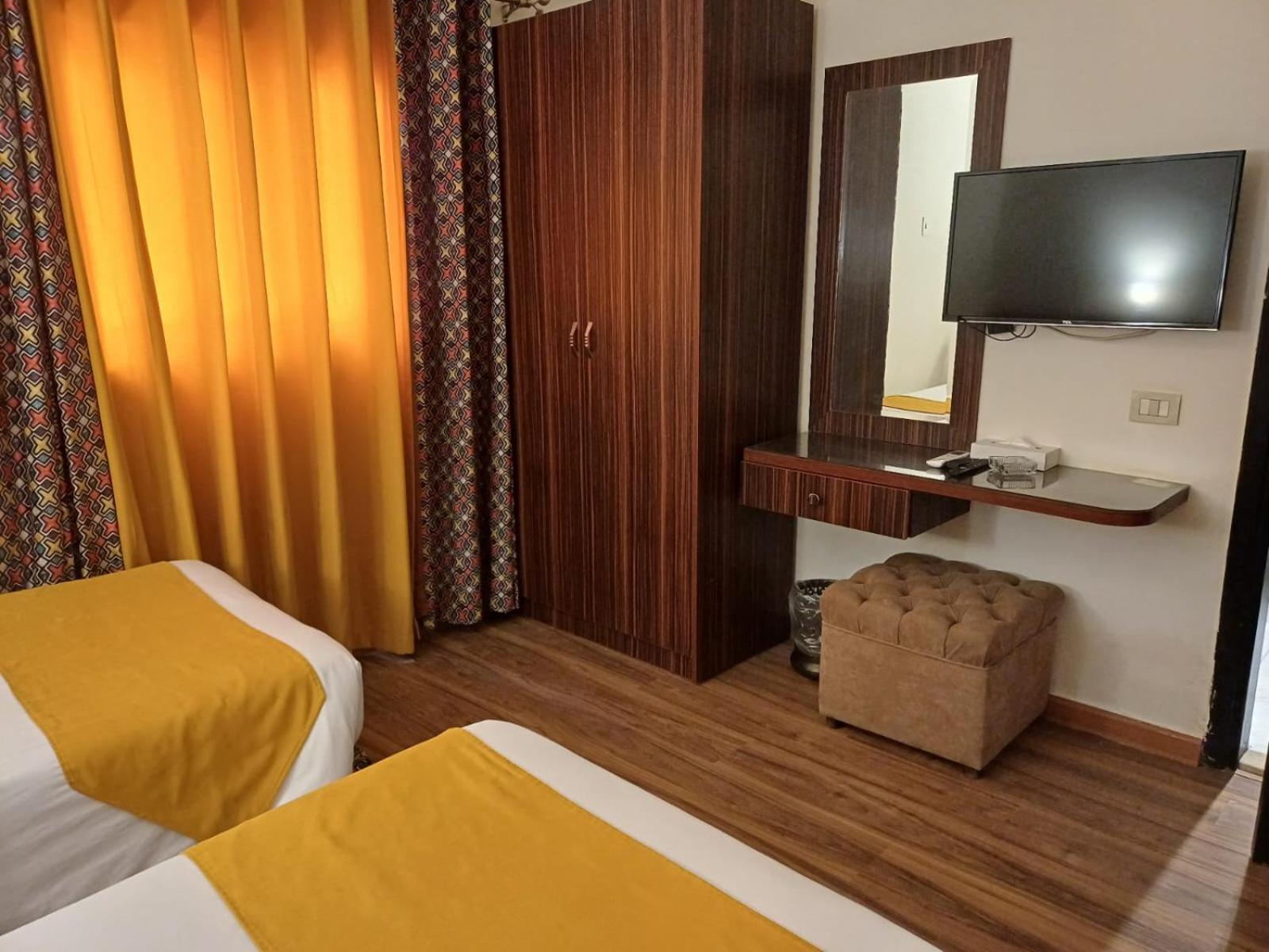 Golden Carven Hotel Caïro Buitenkant foto